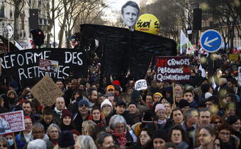 Francja: protesty ogarnęły nawet prowincję
