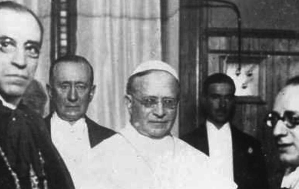 Eugenio Pacelli, przyszły Pius XII, jako sekretarz papieża Piusa XI  / autor: Vatican Media
