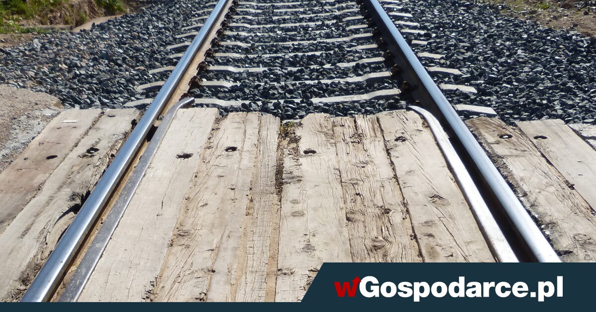 Kolej odcina rolników od pól. Chcesz mieć przejazd, to go sobie zbuduj