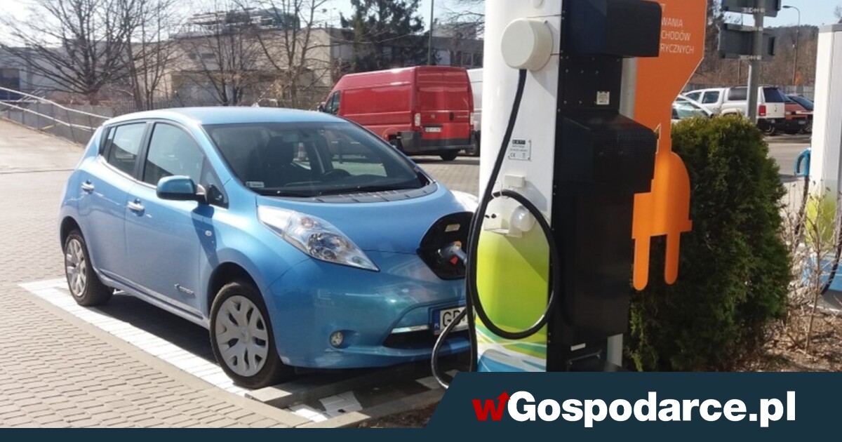 Licznik elektromobilności: we wrześniu 112 478 e-aut