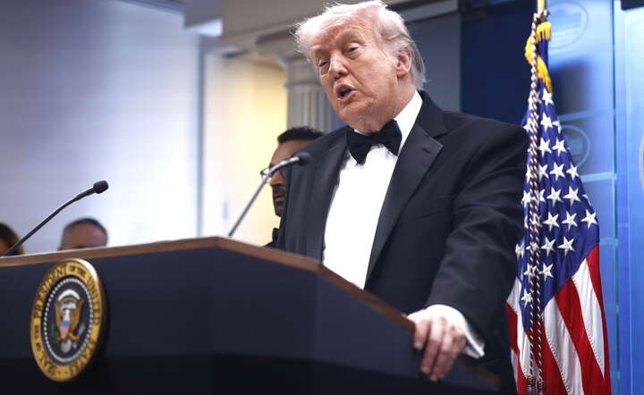 Prezydent USA DonaldTrump: Iran poinformował nas, że jest „w stanie upadku” / autor: PAP