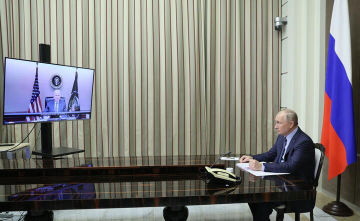 telekonferencja prezydentów Joe Bidena i Władimira Putina / autor: fotoserwis PAP