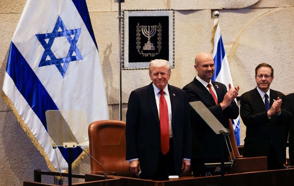 Donald Trump w Knesecie / autor: PAP/EPA/JALAA MAREY / POOL