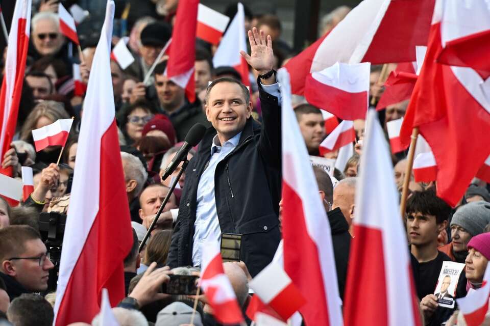 Karol Nawrocki (C-P) podczas spotkania z mieszkańcami w Lublinie, 16 bm.   / autor: PAP/Wojtek Jargiło