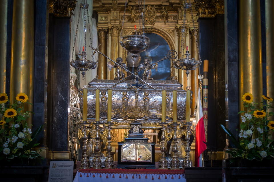 Relikwiarz św. Stanisława, biskupa i męczennika, głównego patrona Polski / autor: Flickr EpiskopatNews