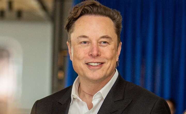 Elon Musk / autor: Autorstwa Justin Pacheco - https://www.dvidshub.net/image/7132409/usafa-hosts-elon-musk, Domena publiczna, https://commons.wikimedia.org/w/index.php?curid=119369305