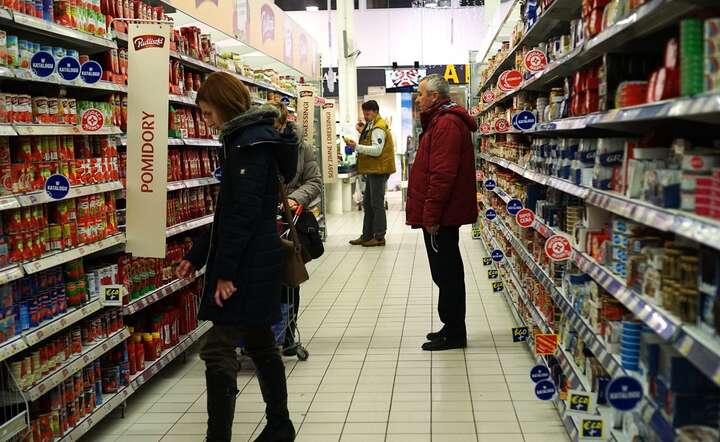 na markach własnych marketów ma pojawić się informacja o rzeczywistym producencie żywności / autor: Fratria / AS