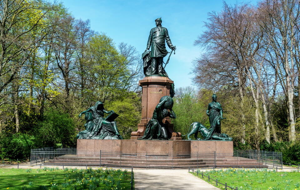 Pomnik Bismarcka w Berlinie / autor: Fratria