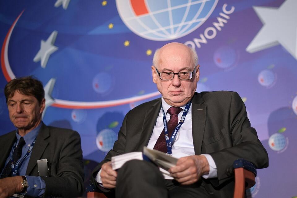 Europoseł Zdzisław Krasnodębski podczas Forum Ekonomicznego w Karpaczu / autor: PAP/Marcin Obara