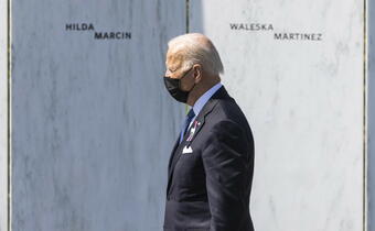 Biden złożył hołd ofiarom ataków z 11 września