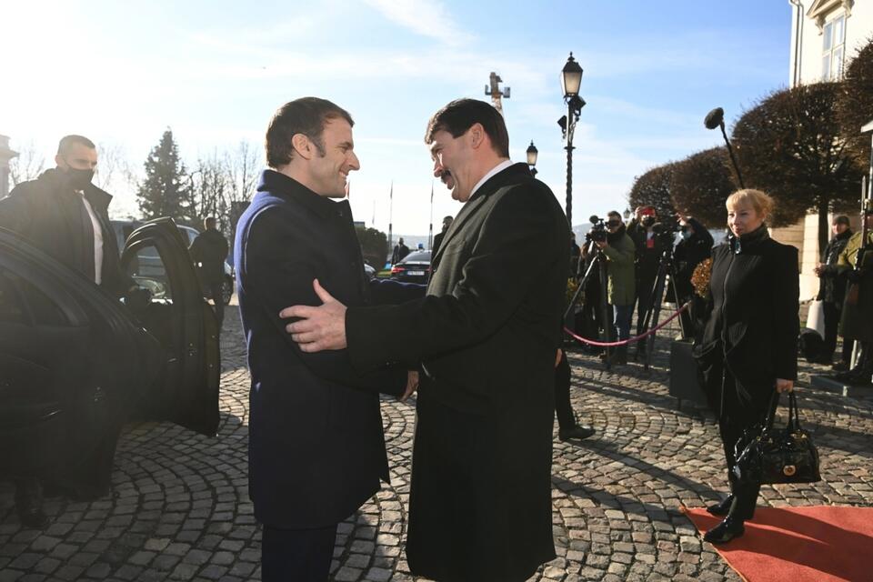 Prezydenci Francji i Węgier / autor: EPA/PAP