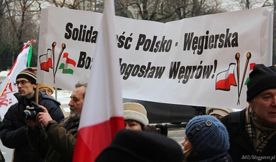 Warszawska demonstracja poparcia dla Węgier. Fot. Blogpress.pl