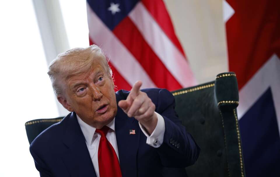 Donald Trump / autor: PAP/EPA/TOLGA AKMEN / POOL