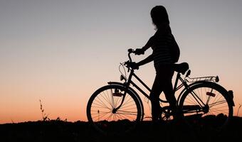 Polacy coraz częściej decydują się na rowery