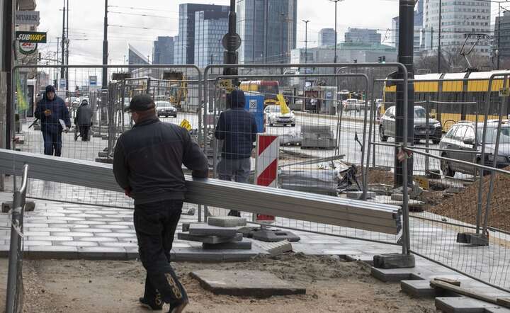 Na polskim rynku zaczyna brakować nawet ofert pracy fizycznej / autor: Fratria / Andrzej Wiktor