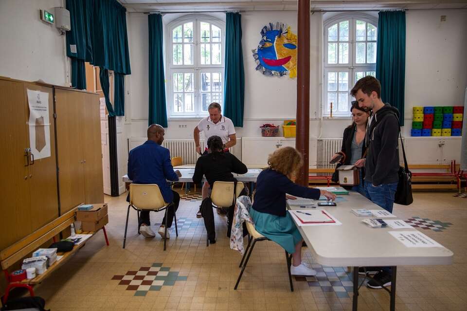 Ponad 26 proc. Francuzów już zagłosowało w II turze wyborów