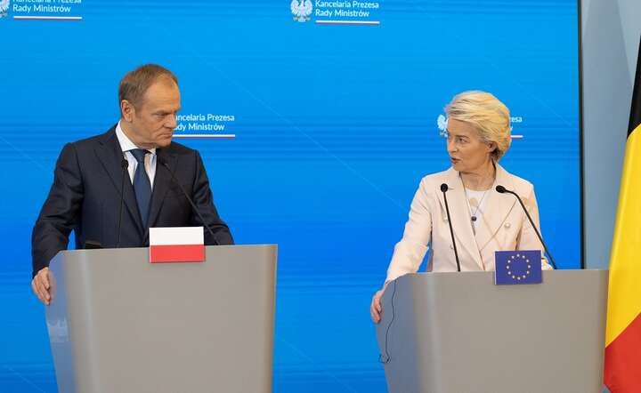 Szefowa Komisji Europejskiej Ursula von der Leyen (P) i premier Donald Tusk (L)   / autor: Fratria/ Andrzej Wiktor