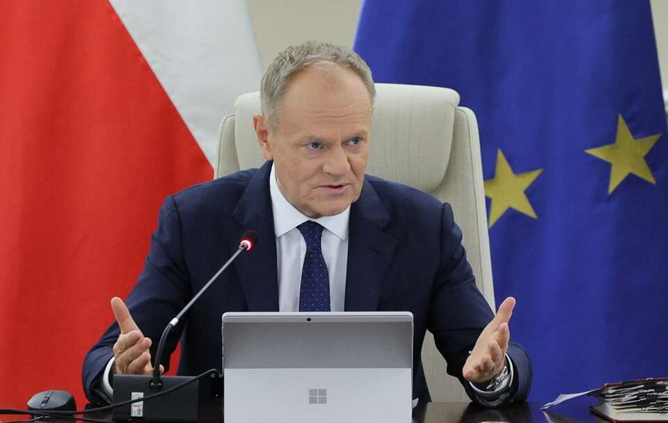 Żałosne! Co z ewakuacją Polaków? Tusk: Teraz nie ma zagrożenia