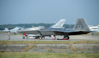 F-22 - najnowocześniejsze myśliwce świata z US Air Force wylądowały w Łasku