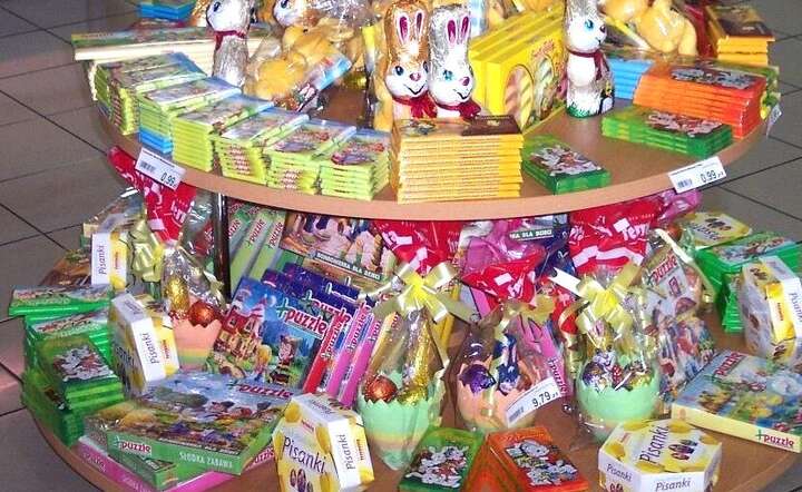 2-3 tygodnie przed Wielkanocą to czas handlowych żniw m.in. dla producentów okolicznościowych słodyczy. / autor: Archiwum