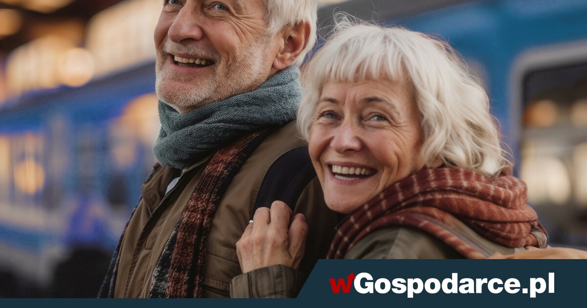Seniorzy wykupili pociągi za złotówkę. Inni zostali na peronie