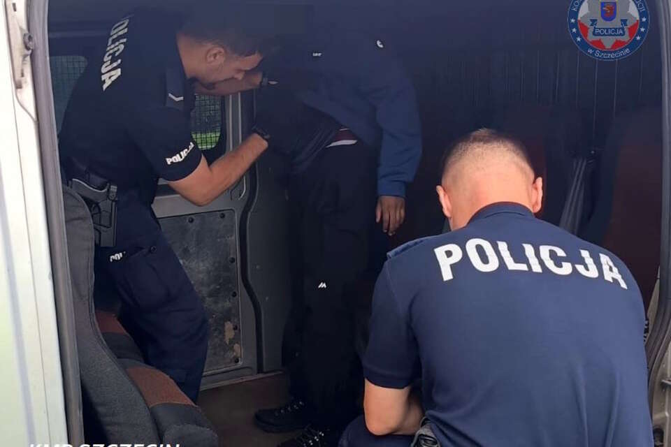 Nieudany przemyt nielegalnych imigrantów / autor: KMP Szczecin
