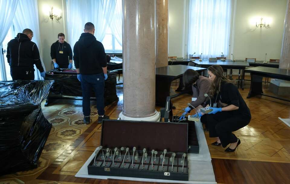 Zaskakujący zwrot w sprawie przeniesienia Okrągłego Stołu!