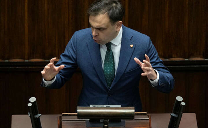 Prawie 70 mld zł deficytu. Resort odkrywa karty