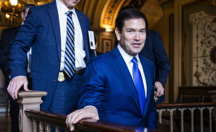 Sekretarz stanu Marco Rubio: "USA nie będą dłużej finansować i legitymizować instytucji sprzecznych z interesem Ameryki" / autor: PAP/EPA/JIM LO SCALZO