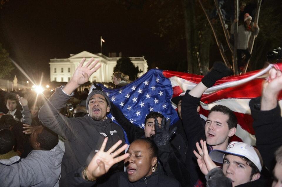 Zwolennicy Obamy cieszą się z pierwszych rezultatów. PAP/EPA