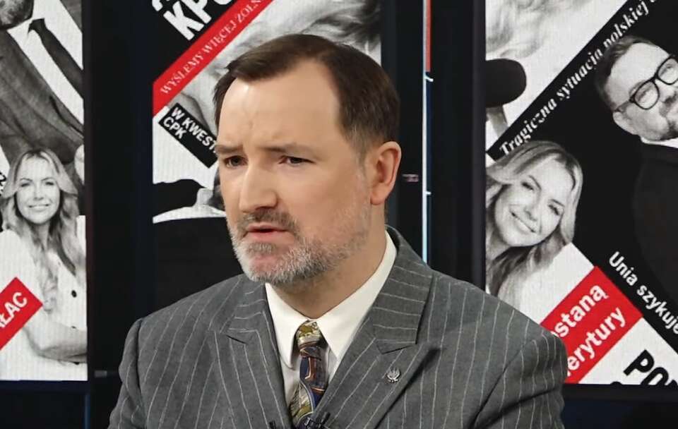 Mazurek zabrał głos nt. wyboru sędziów do TK. / autor: Fratria