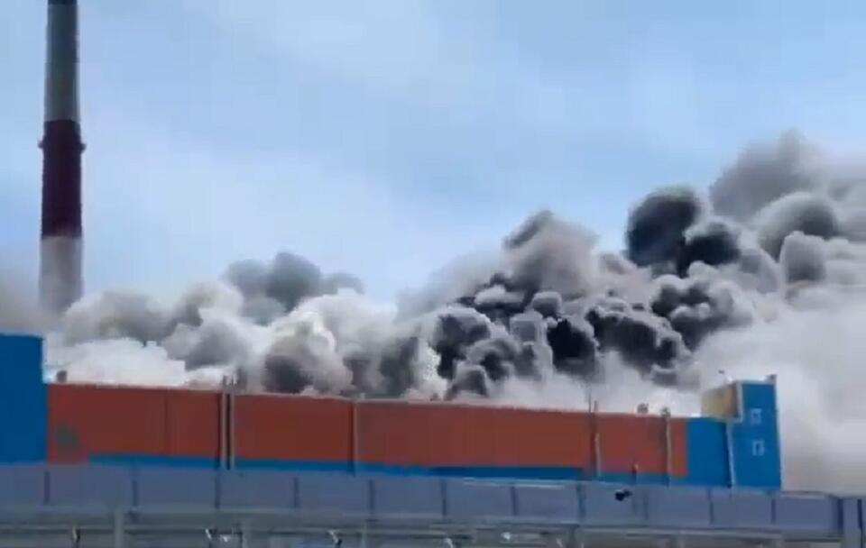 Pożar w rosyjskiej elektrociepłowni / autor: Twitter/Euromaidan PR (screenshot)