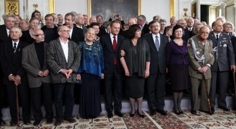 Komitet honorowy Bronisława Komorowskiego z kampanii w 2010 r. Fot. PAP