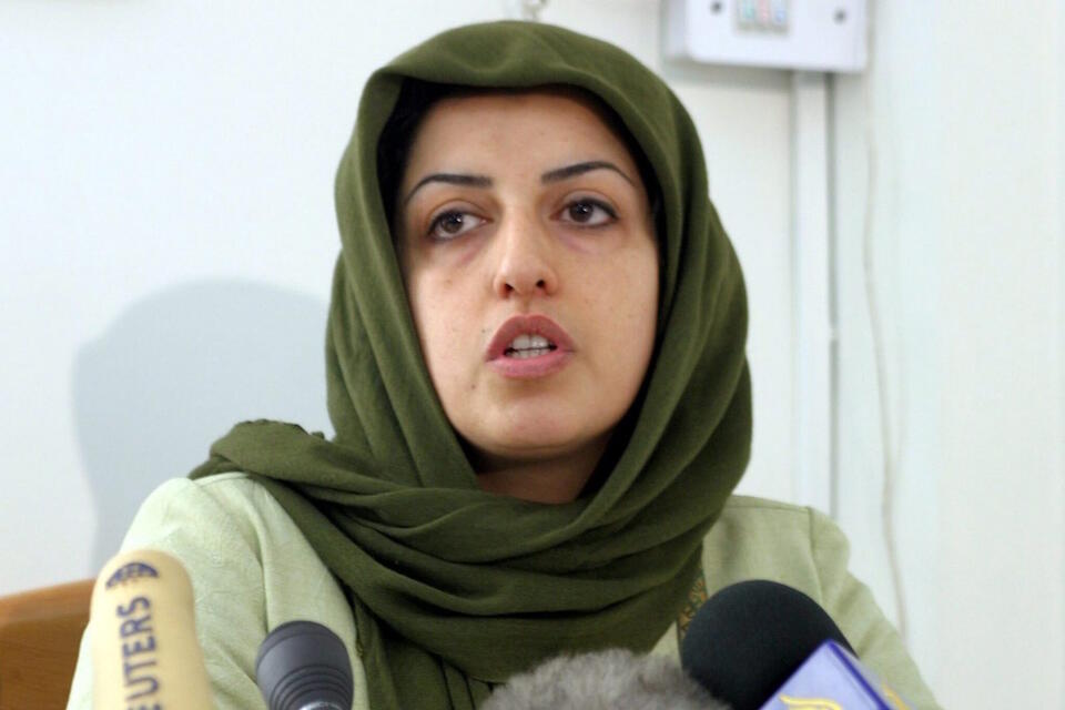 Narges Mohammadi, laureatka w 2023 r. pokojowej nagrody Nobla / autor:  	PAP/EPA/ABEDIN TAHERKENAREH