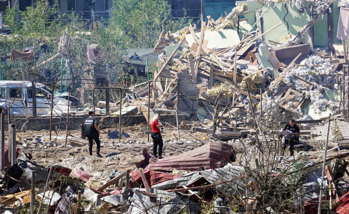 wojna w Ukrainie, zniszczenia w miejscowości Zatoka w obwodzie odeskim / autor: fotoserwis PAP