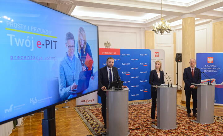 Konferencja prezentująca usługę e-PIT / autor: PAP/Jakub Kamiński