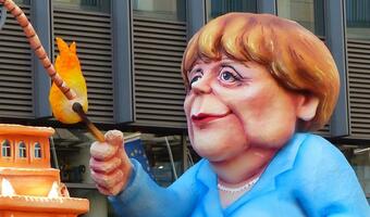 Niemieckie media: Merkel gra w pokera z Macronem