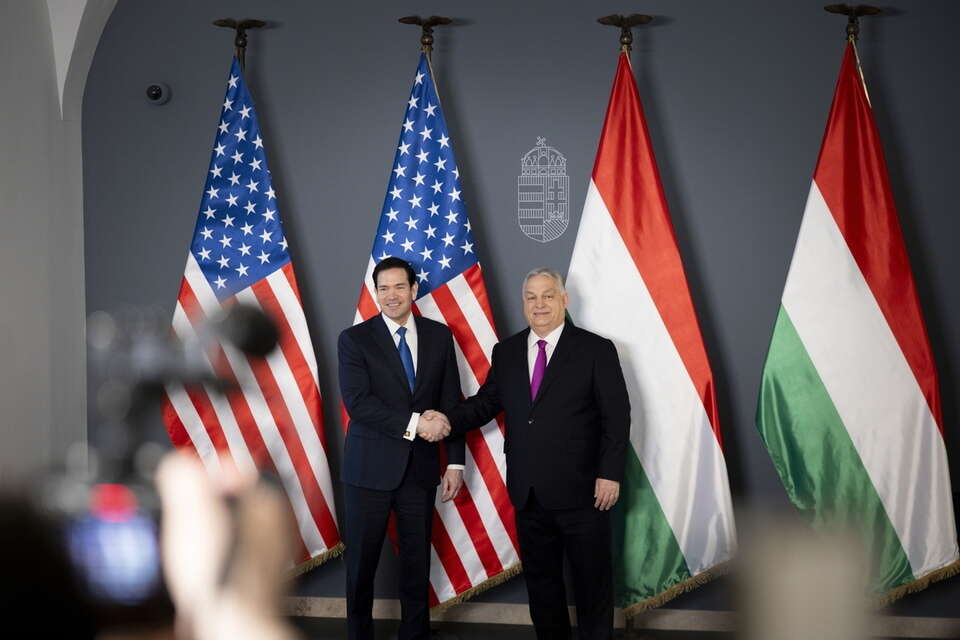 Spotkanie Orban-Rubio w Budapeszcie. Premier Węgier zapewniony o wsparciu ze strony Trumpa. Rozmawiali też o Ukrainie. Na zdjęciu Viktor Orban i Marco Rubio / autor: PAP/EPA