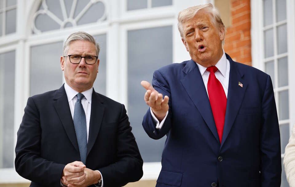 Donald Trump i Keir Starmer / autor: PAP/EPA/TOLGA AKMEN / POOL