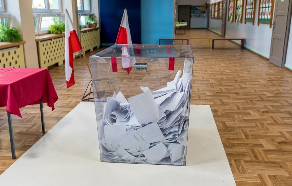 urna wyborcza (zdjęcie ilustracyjne) / autor: Fratria