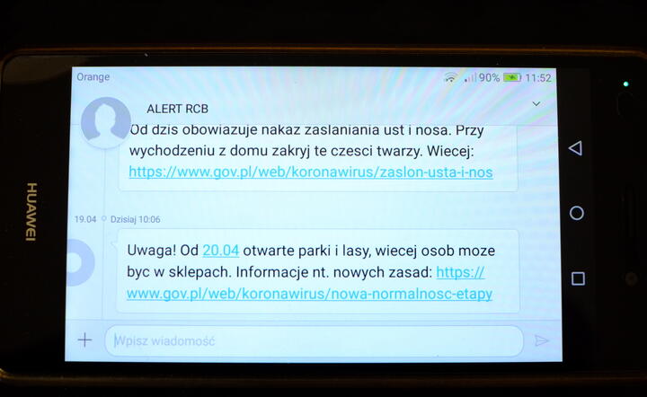 Alert RCB rozesłany dziś SMS do mieszkańców całej Polski / autor: Fratria