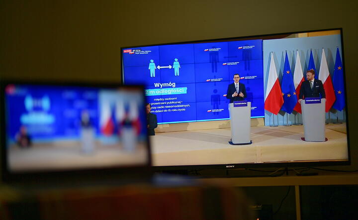 Premier Mateusz Morawiecki i Minister Zdrowia Łukasz Szumowski / autor: PAP/Marcin Obara