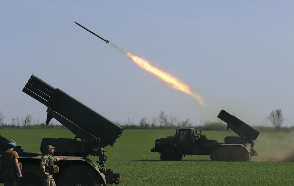 Wyrzutnie rakietowe armii ukraińskiej w okolicach Ługańska / autor: PAP/EPA/STR