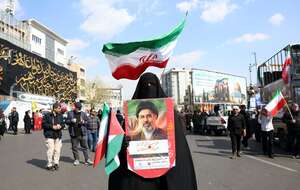 Pogrzeb dowódcy marynarki wojennej Korpusu Strażników Rewolucji Islamskiej Alireza Tangsiri w Teheranie. / autor: PAP/EPA