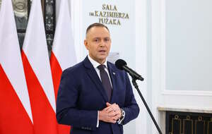 Prezydent Nawrocki na gorąco po wystąpieniu Sikorskiego. "Zabrakło mi nieco większej asertywności w stosunku do Komisji Europejskiej". Na zdjęciu prezydent Nawrocki / autor: PAP/Albert Zawada