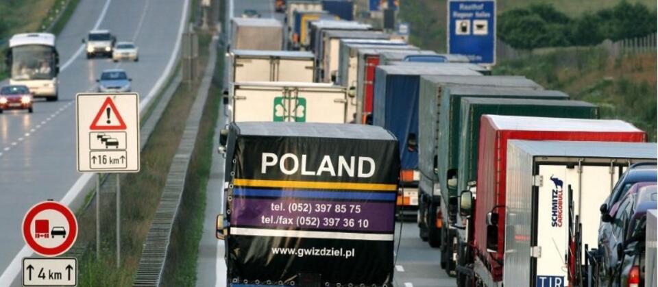 Polskie TIR-y dominują na niemieckich autostradach / autor: Flickr/sebastianhart