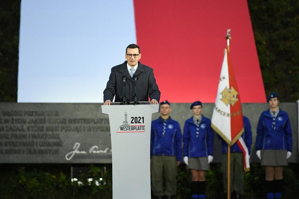 Premier Mateusz Morawiecki podczas uroczystości przed Pomnikiem Obrońców Wybrzeża Westerplatte / autor: PAP/Adam Warżawa