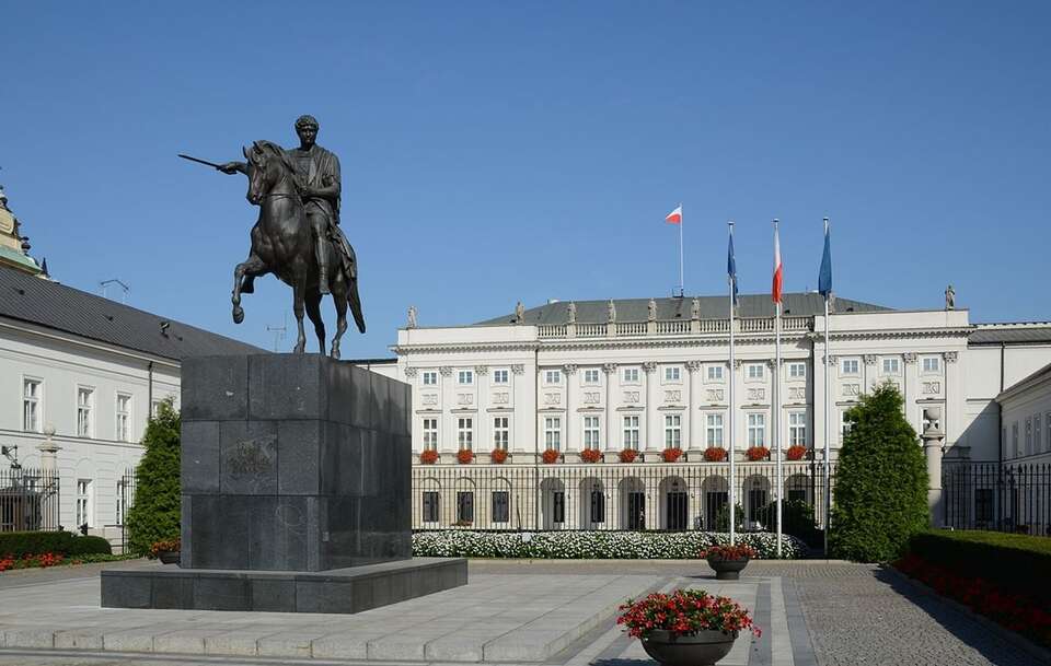 Pałac prezydencki / autor: Marcin Białek, CC BY-SA 3.0 <https://creativecommons.org/licenses/by-sa/3.0>, via Wikimedia Commons