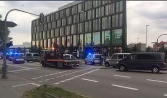 Zamach w Monachium: zamachowiec-samobójca zabił 9 osób. MSWiA: służby monitorują sytuację