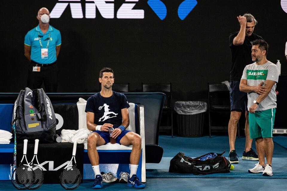 Novak Djokovic podczas sesji treningowej / autor: PAP/EPA